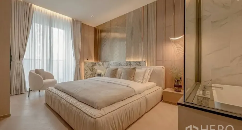For rent 2 bedrooms condo in Sathon, Bangkok
