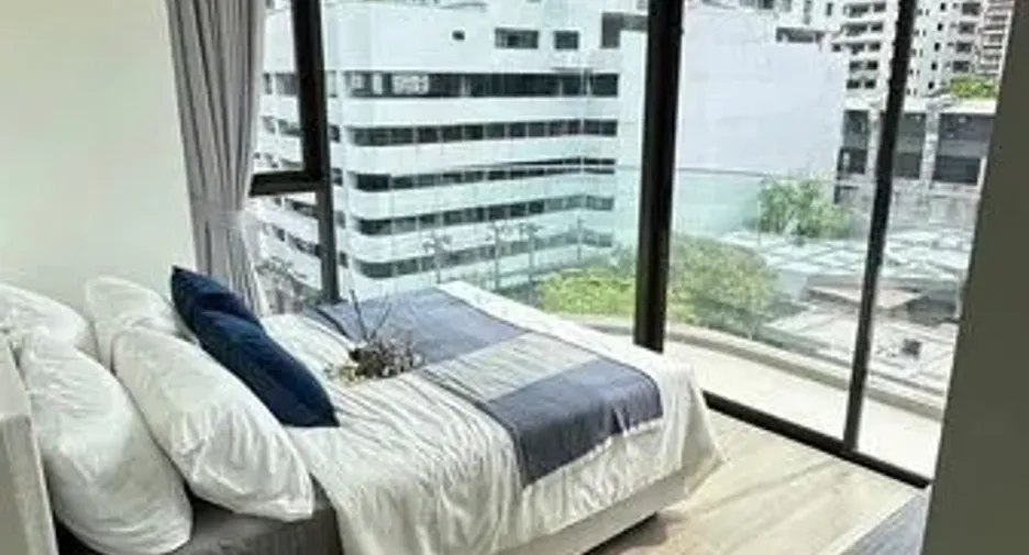 For rent 2 bedrooms condo in Watthana, Bangkok