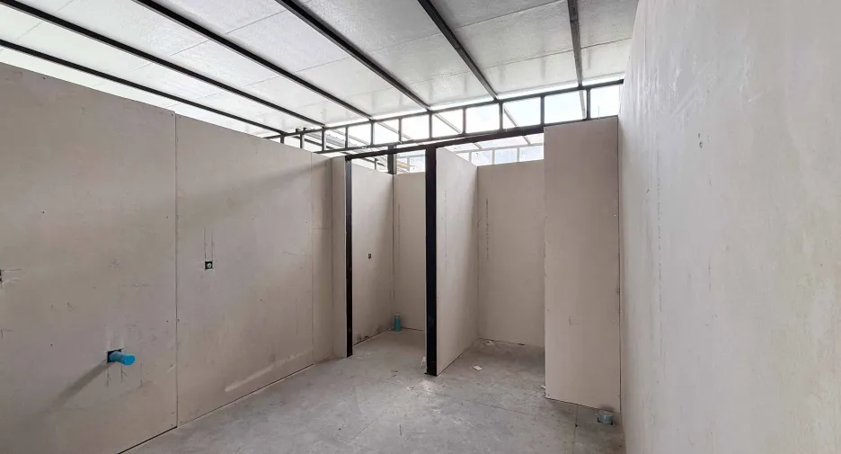 For rent retail Space in Watthana, Bangkok