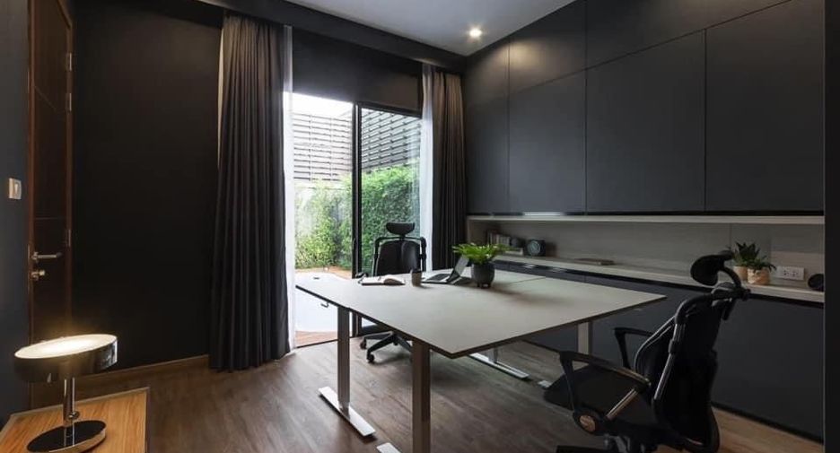 For sale and for rent 4 bedrooms villa in Hang Dong, Chiang Mai