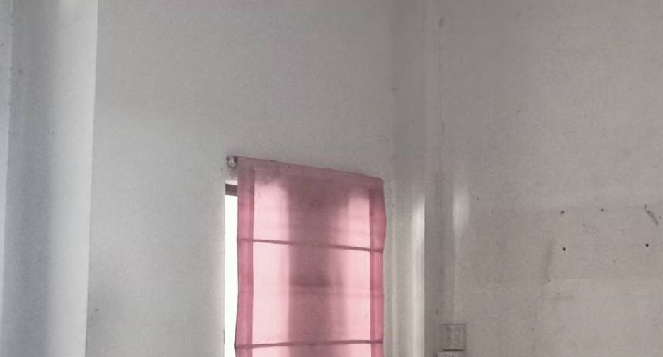For rent 4 bedrooms townhouse in Wang Thonglang, Bangkok