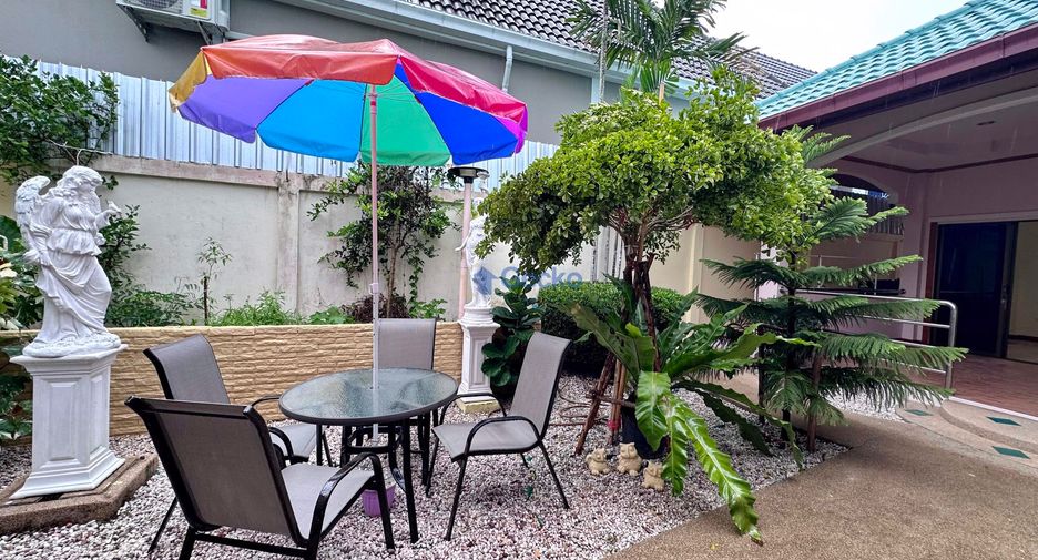 For rent and for sale 4 bedrooms house in East Pattaya, Pattaya