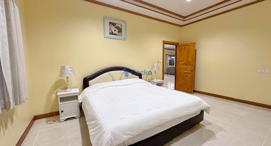 For rent and for sale 4 bedrooms house in East Pattaya, Pattaya