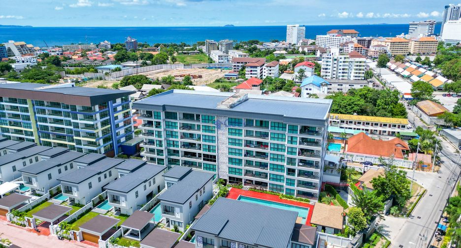 For sale 2 bedrooms condo in Jomtien, Pattaya