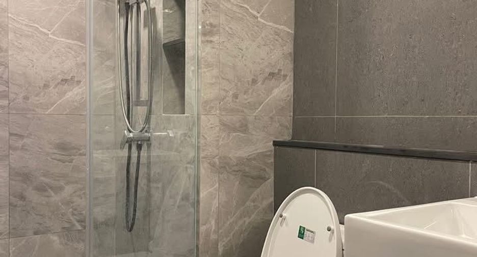 For sale 1 bed condo in Watthana, Bangkok