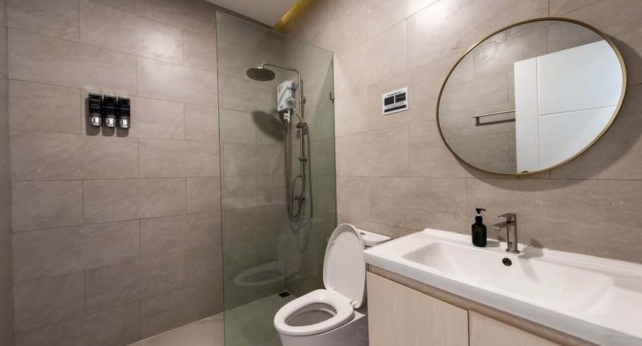 Reihenhaus zur Miete mit 5 Zimmer in Watthana, Bangkok