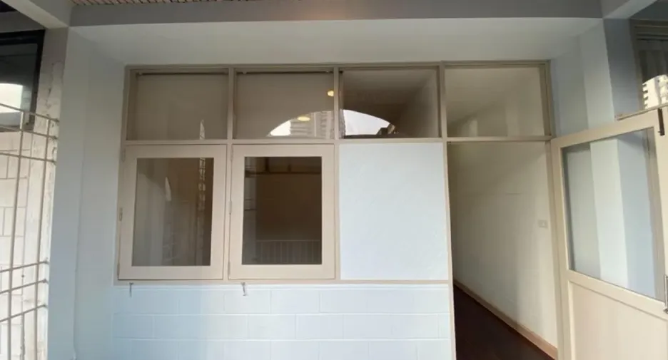 For sale 2 bedrooms house in Watthana, Bangkok