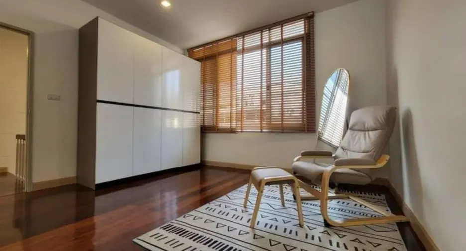 For sale 2 bedrooms house in Watthana, Bangkok