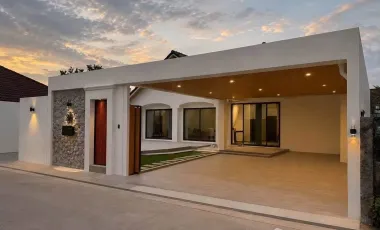 For sale 4 bedrooms villa in Mueang Phuket, Phuket