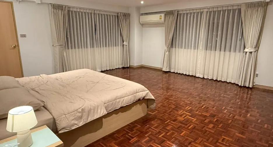 À louer 2 chambres condo à Khlong Toei, Bangkok