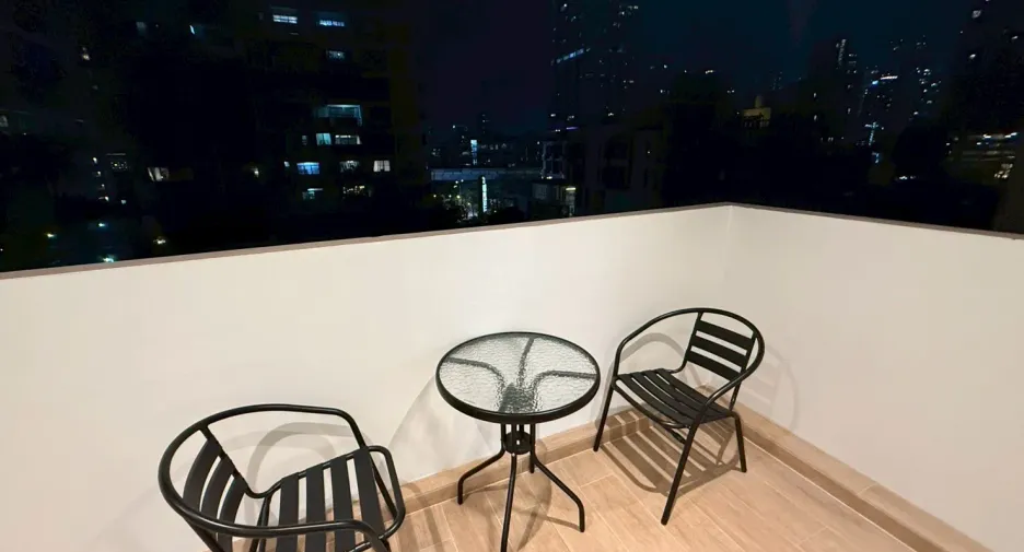À louer 2 chambres condo à Khlong Toei, Bangkok