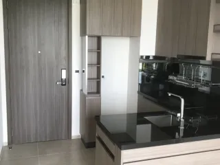 Wohnung zur Miete mit 1 Zimmer in Suan Luang, Bangkok