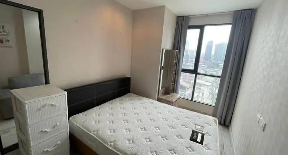 For rent 1 bed condo in Huai Khwang, Bangkok
