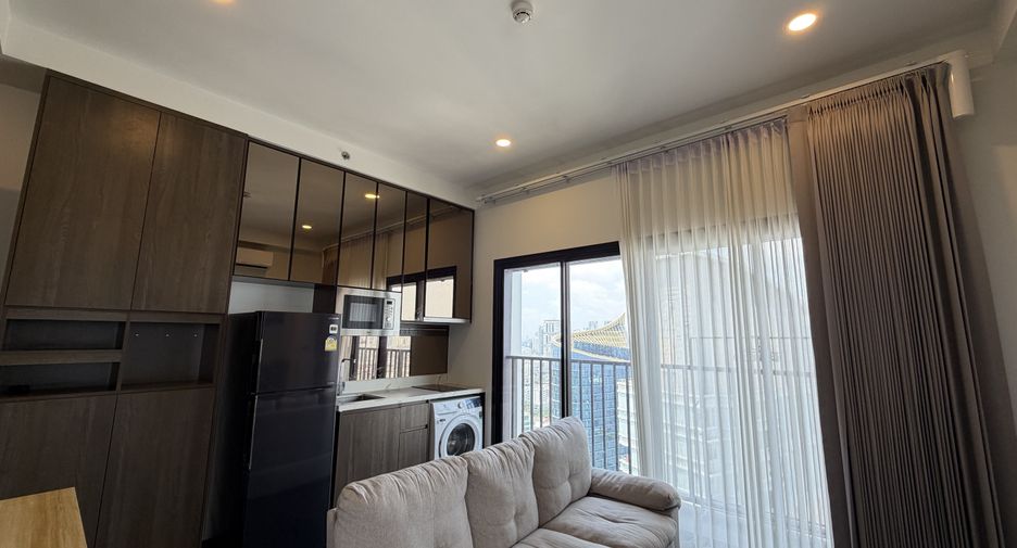 For rent 2 bedrooms condo in Watthana, Bangkok