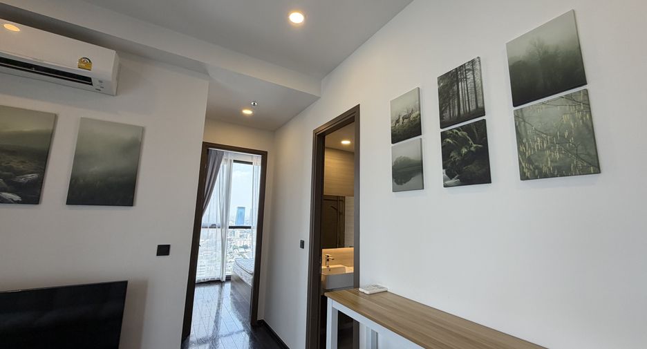 For rent 2 bedrooms condo in Watthana, Bangkok