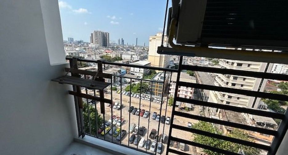 For sale 1 bed condo in Sathon, Bangkok