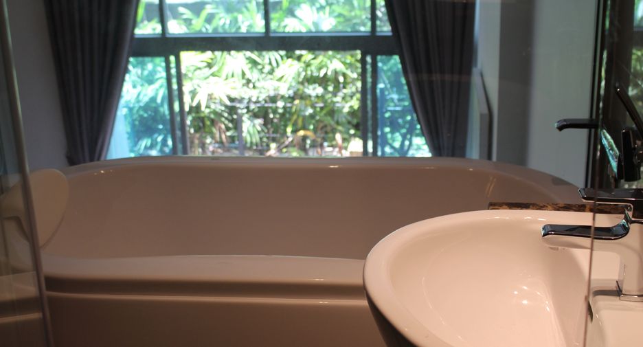 For sale and for rent studio condo in Watthana, Bangkok