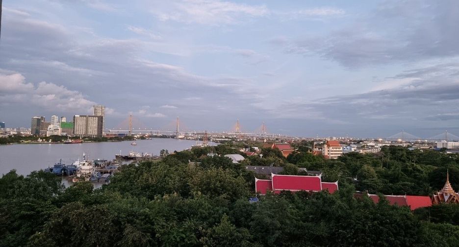 For rent 2 bedrooms condo in Rat Burana, Bangkok