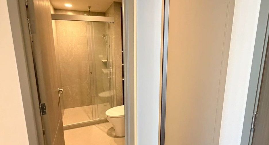 For rent 1 bed condo in Sathon, Bangkok