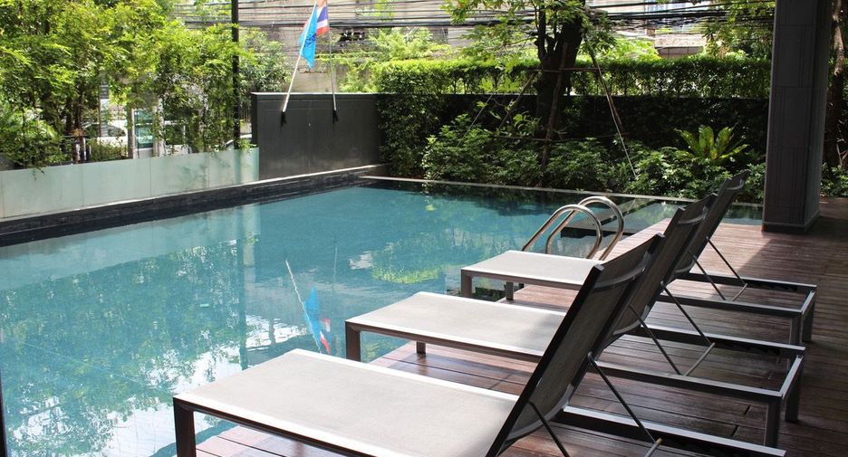 For rent 1 bed condo in Watthana, Bangkok