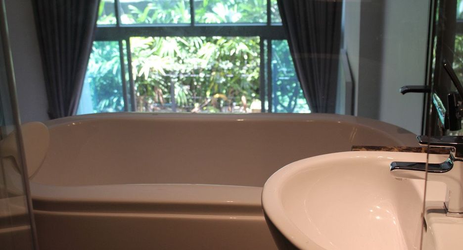 For rent 1 bed condo in Watthana, Bangkok