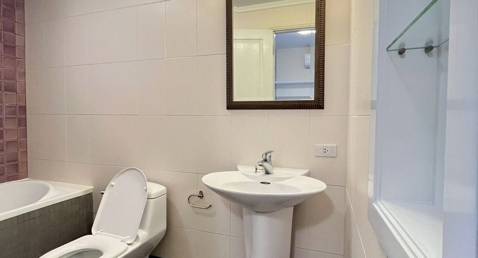 Wohnung zur Miete mit 2 Zimmer in Watthana, Bangkok