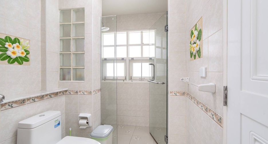 Casa en venta de 3 habitaciones en Min Buri, Bangkok