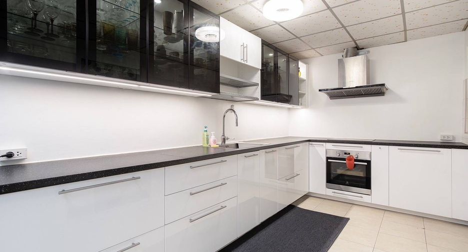 Casa en venta de 3 habitaciones en Min Buri, Bangkok
