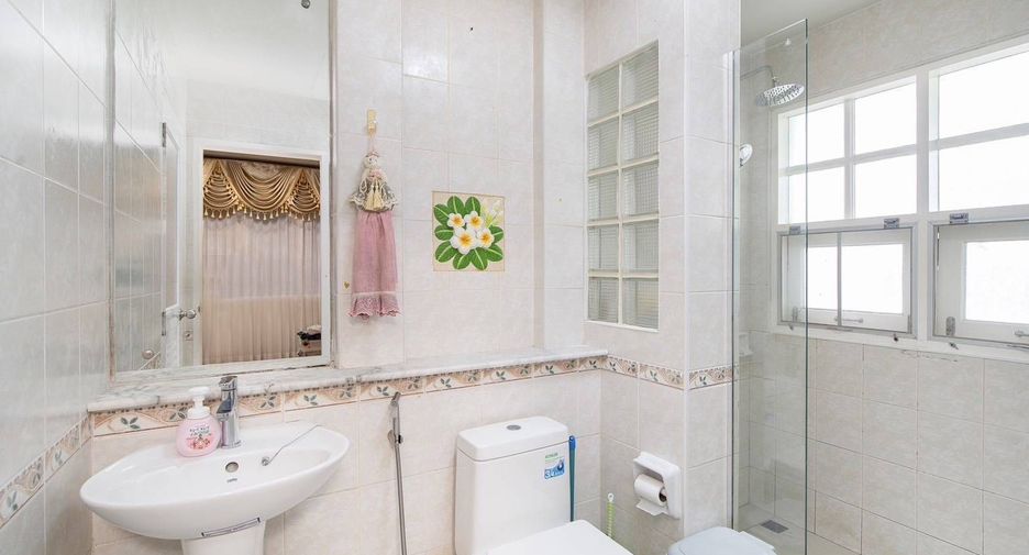 Casa en venta de 3 habitaciones en Min Buri, Bangkok