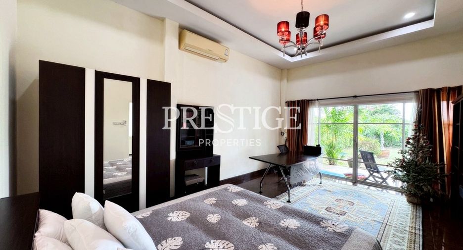 For sale 4 bedrooms house in Huay Yai, Pattaya