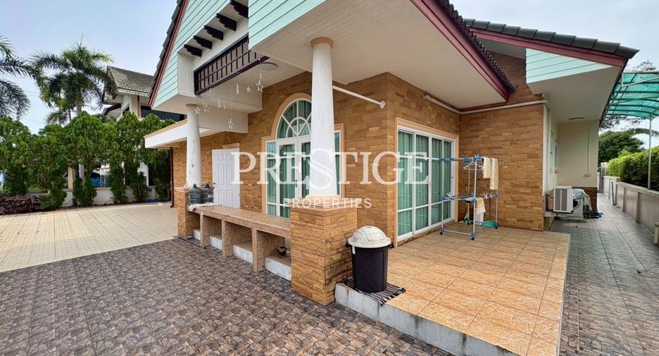 For sale 4 bedrooms house in Huay Yai, Pattaya