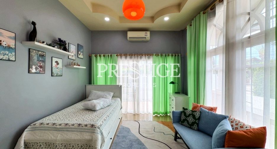 For sale 4 bedrooms house in Huay Yai, Pattaya