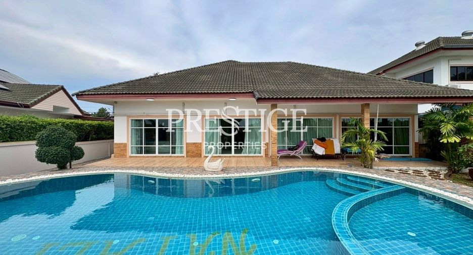 For sale 4 bedrooms house in Huay Yai, Pattaya