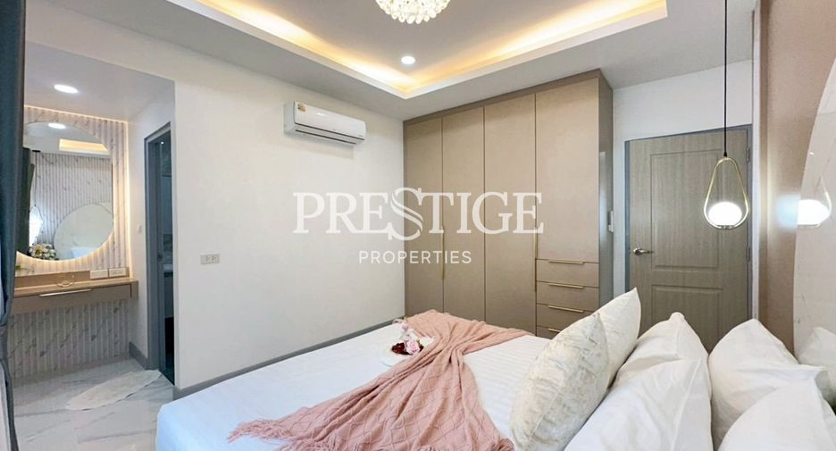 For sale 4 bedrooms house in East Pattaya, Pattaya