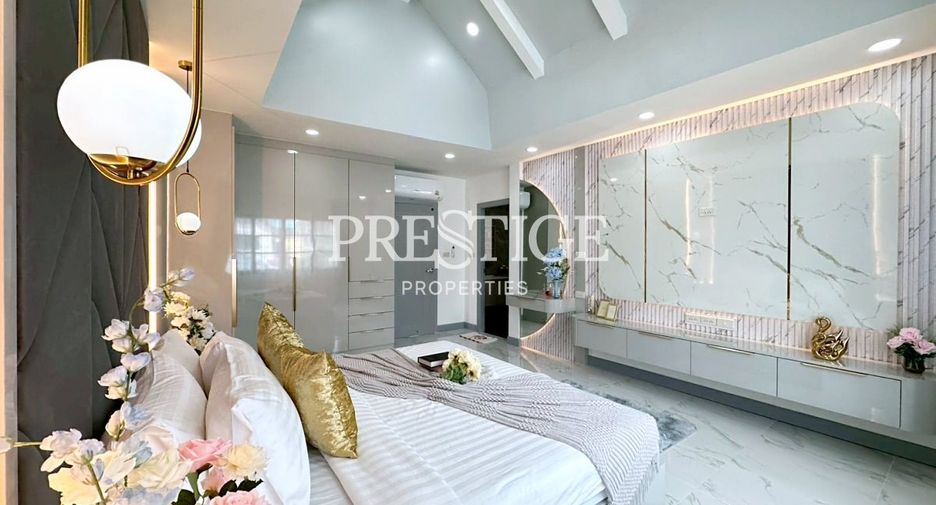 For sale 4 bedrooms house in East Pattaya, Pattaya