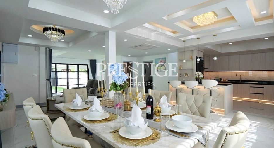 For sale 4 bedrooms house in East Pattaya, Pattaya