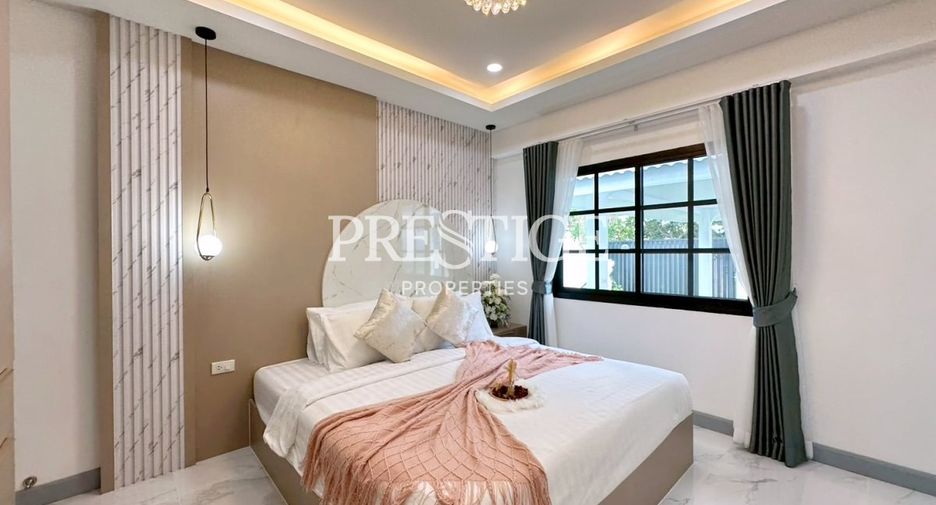For sale 4 bedrooms house in East Pattaya, Pattaya