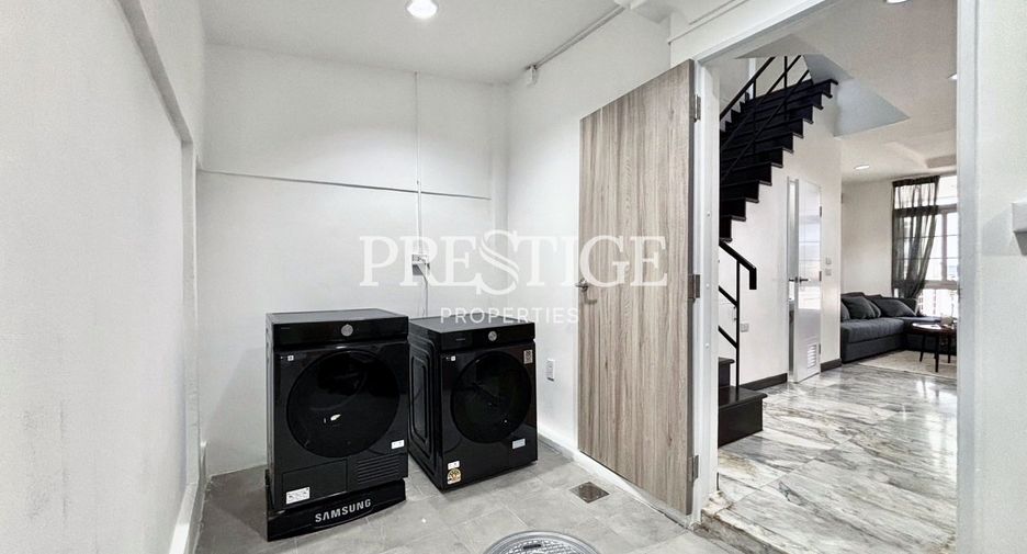 For sale 3 bedrooms house in North Pattaya, Pattaya