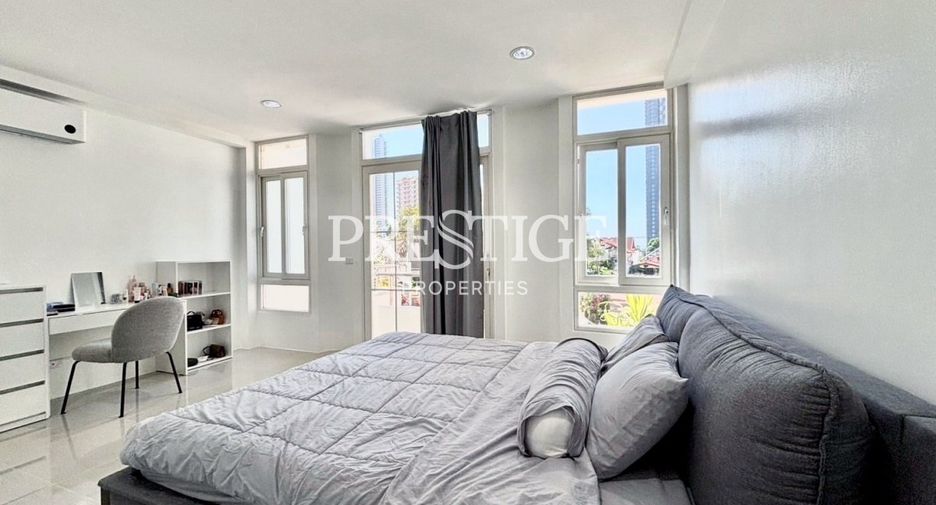 For sale 3 bedrooms house in North Pattaya, Pattaya