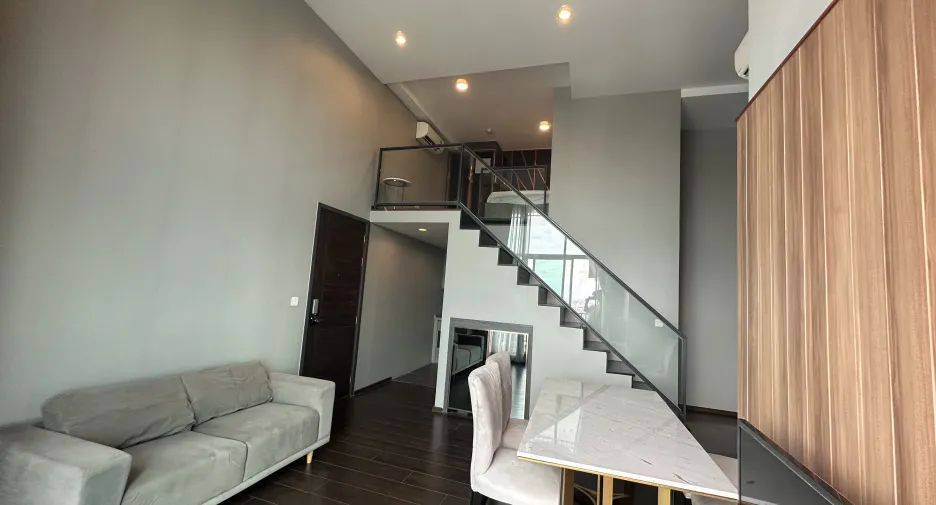 Condo en alquiler de 3 habitaciones en Watthana, Bangkok