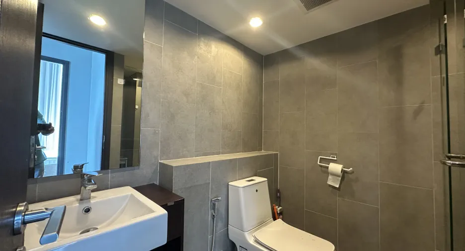 Condo en alquiler de 3 habitaciones en Watthana, Bangkok