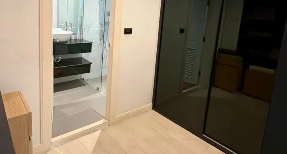 Haus zur Miete mit 3 Zimmer in Pathum Wan, Bangkok