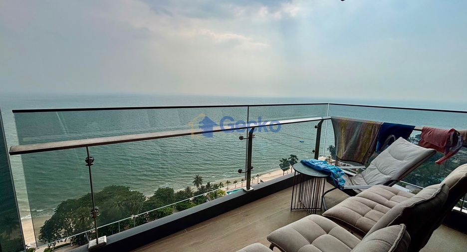 For rent 2 bedrooms condo in North Pattaya, Pattaya