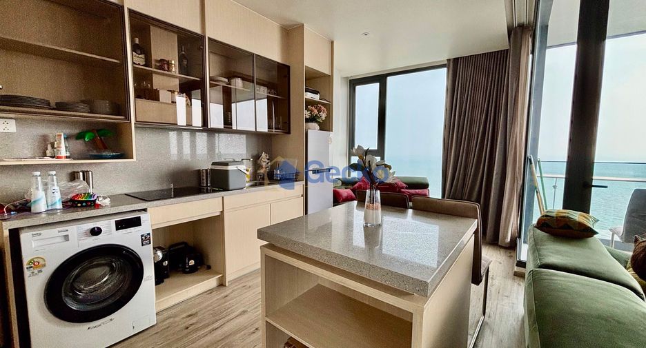 For rent 2 bedrooms condo in North Pattaya, Pattaya