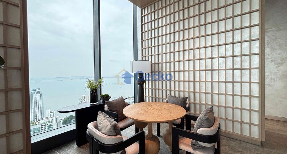 For rent 2 bedrooms condo in North Pattaya, Pattaya
