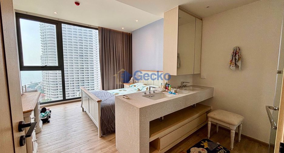 For rent 2 bedrooms condo in North Pattaya, Pattaya