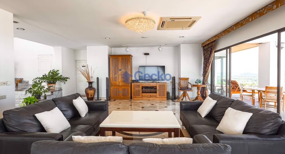 For sale 5 bedrooms condo in Mueang Chon Buri, Chonburi