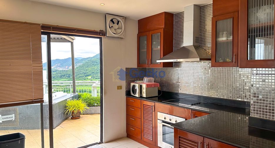 For sale 5 bedrooms condo in Mueang Chon Buri, Chonburi