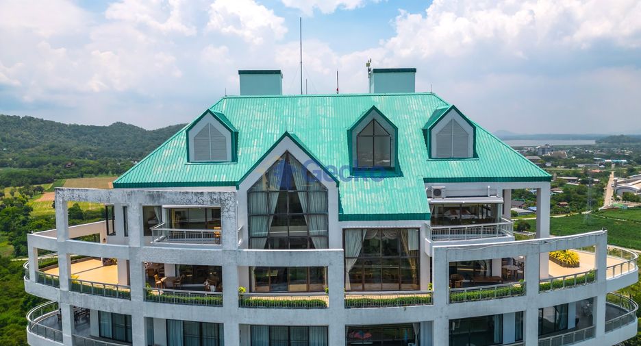 For sale 5 bedrooms condo in Mueang Chon Buri, Chonburi