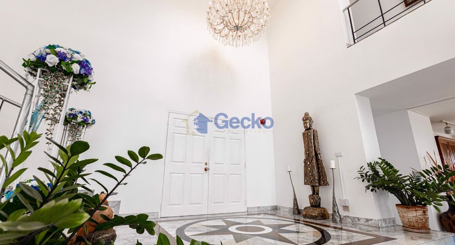 For sale 5 bedrooms condo in Mueang Chon Buri, Chonburi